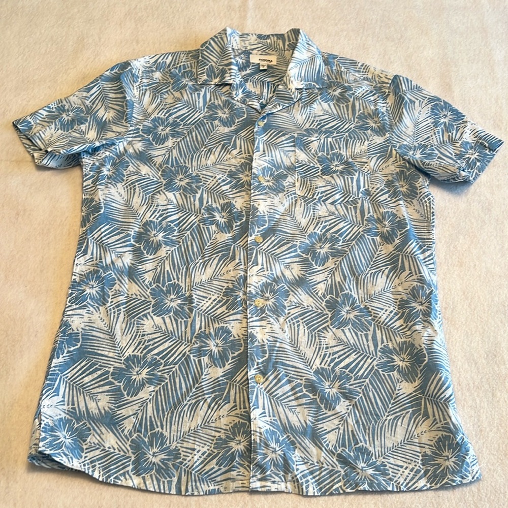Men’s Hawaiian shirt